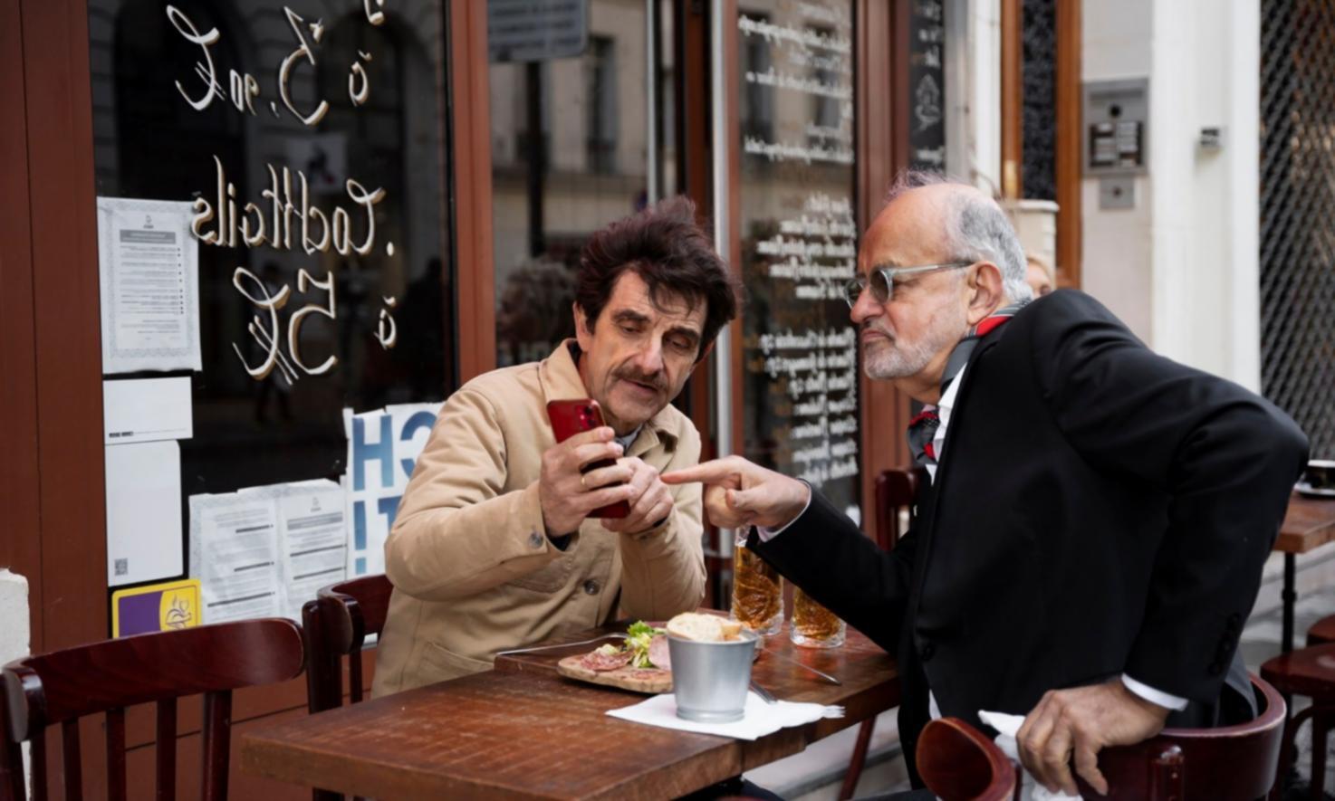 Análisis financiero detallado de sectores empresariales realizados por estudiantes